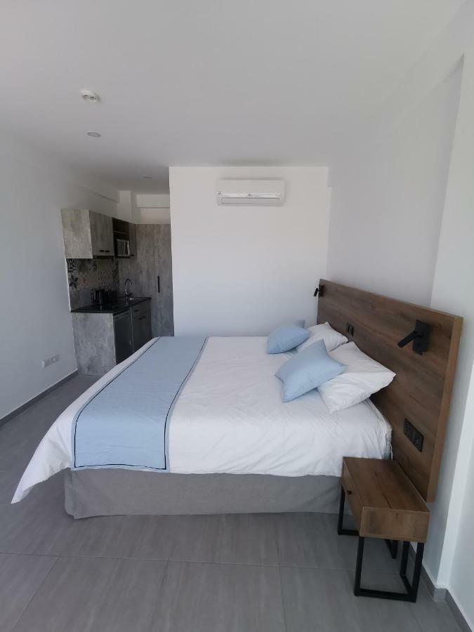 Shalos Studios Aya Napa Dış mekan fotoğraf
