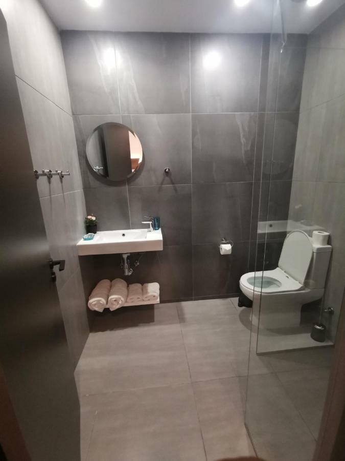 Shalos Studios Aya Napa Dış mekan fotoğraf